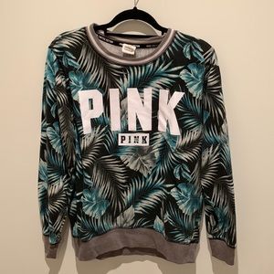 Pink crewneck sweatshirt size small